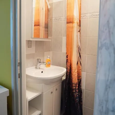 Dia Apartment Pecs